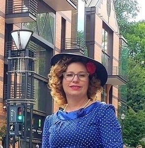 Meet your Posher, Donna